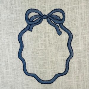 Stickdatei Scallop Rahmen Schleife Satin 4 Grössen – Bild 1